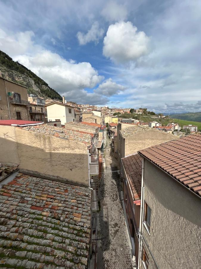 Casa Paradiso Castronuovo di Sicilia Eksteriør billede