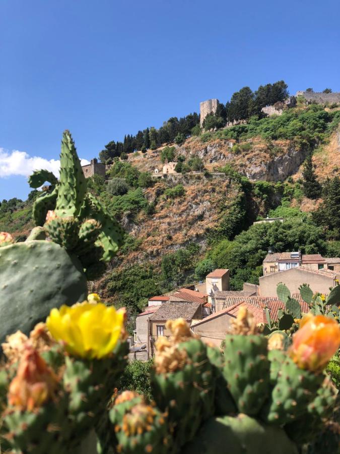 Casa Paradiso Castronuovo di Sicilia Eksteriør billede