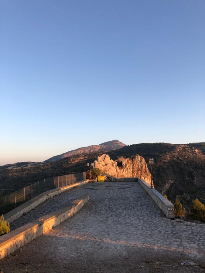 Casa Paradiso Castronuovo di Sicilia Eksteriør billede